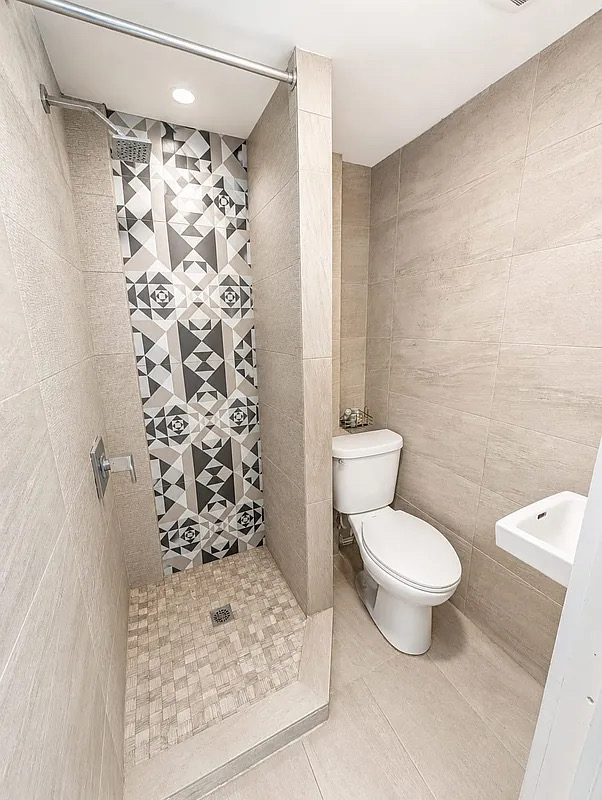 1285 Jefferson Avenue - Photo 4