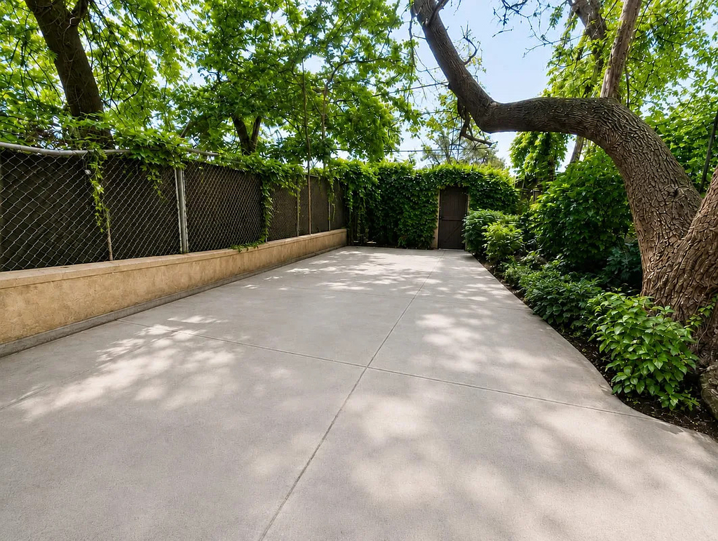 1285 Jefferson Avenue - Photo 2