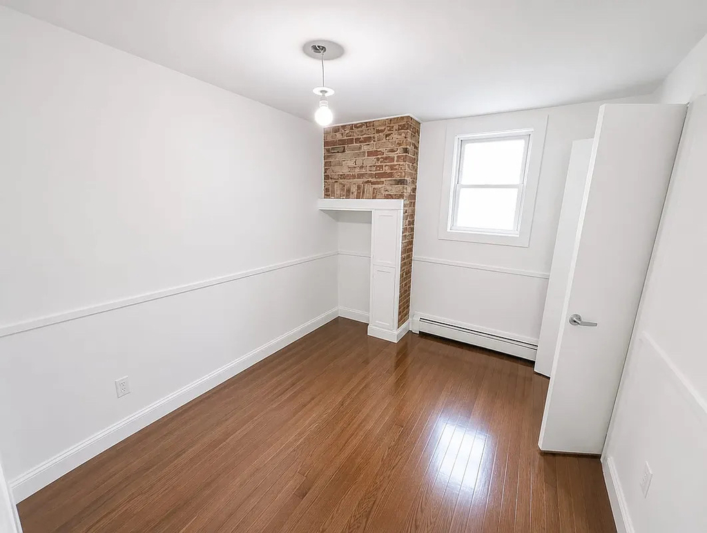1285 Jefferson Avenue - Photo 9