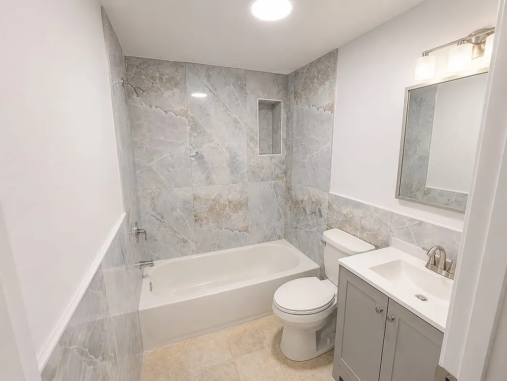 1285 Jefferson Avenue - Photo 3