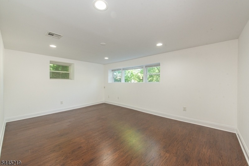 39 Park Ter - Photo 19