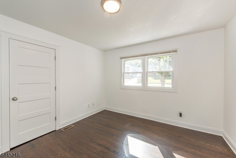 39 Park Ter - Photo 12