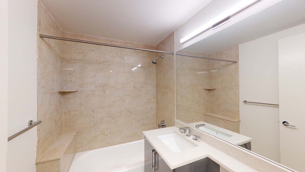 10 Hanover Square - Photo 3
