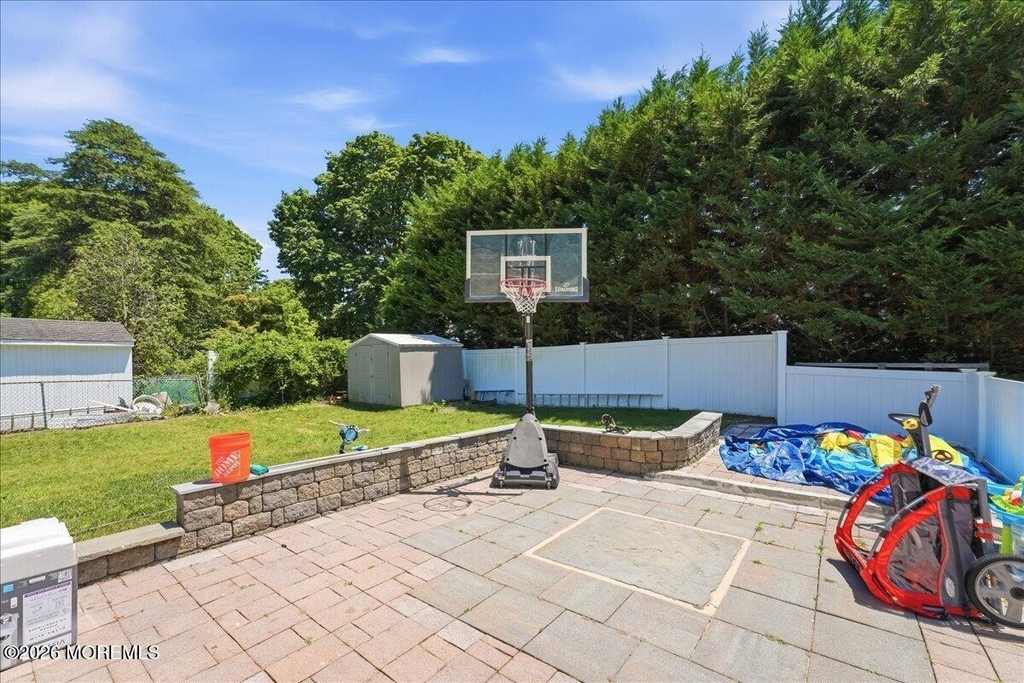 496 W Park Avenue - Photo 33