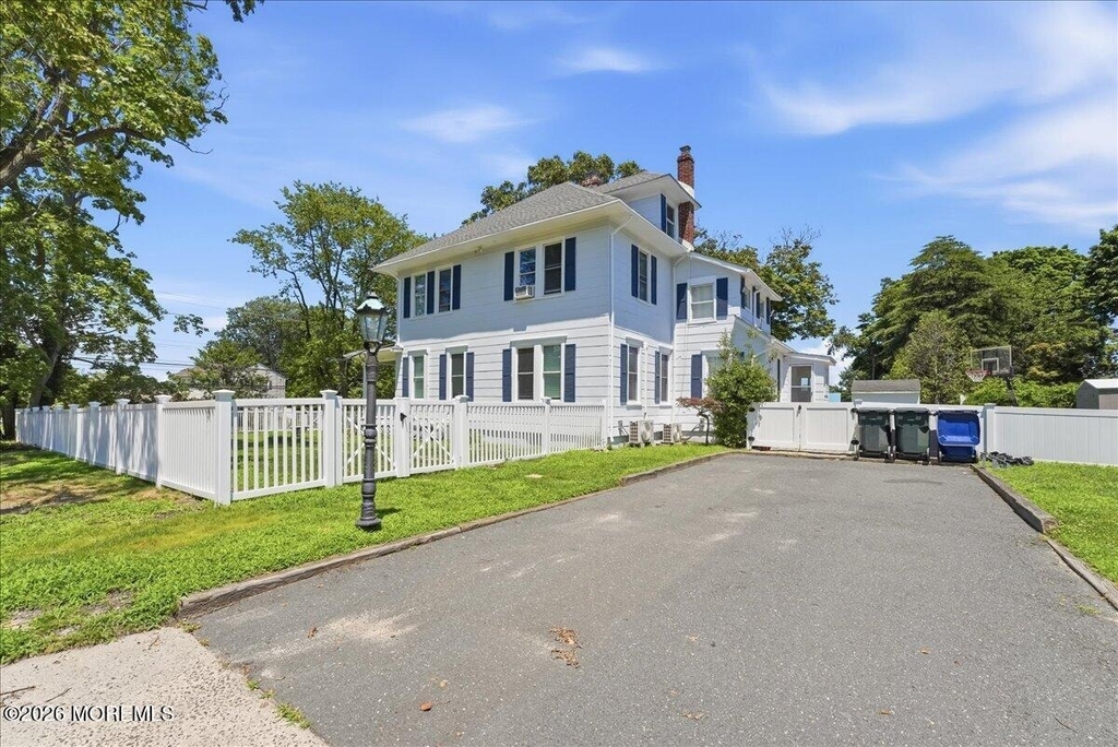 496 W Park Avenue - Photo 32