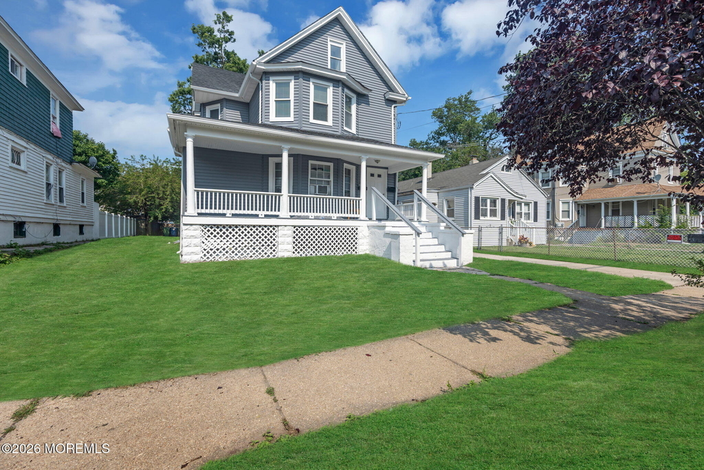 209 Atkins Avenue - Photo 1