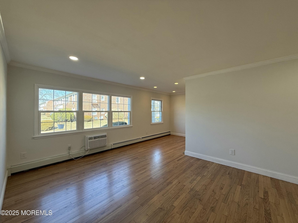 58 Stonehurst Boulevard - Photo 2