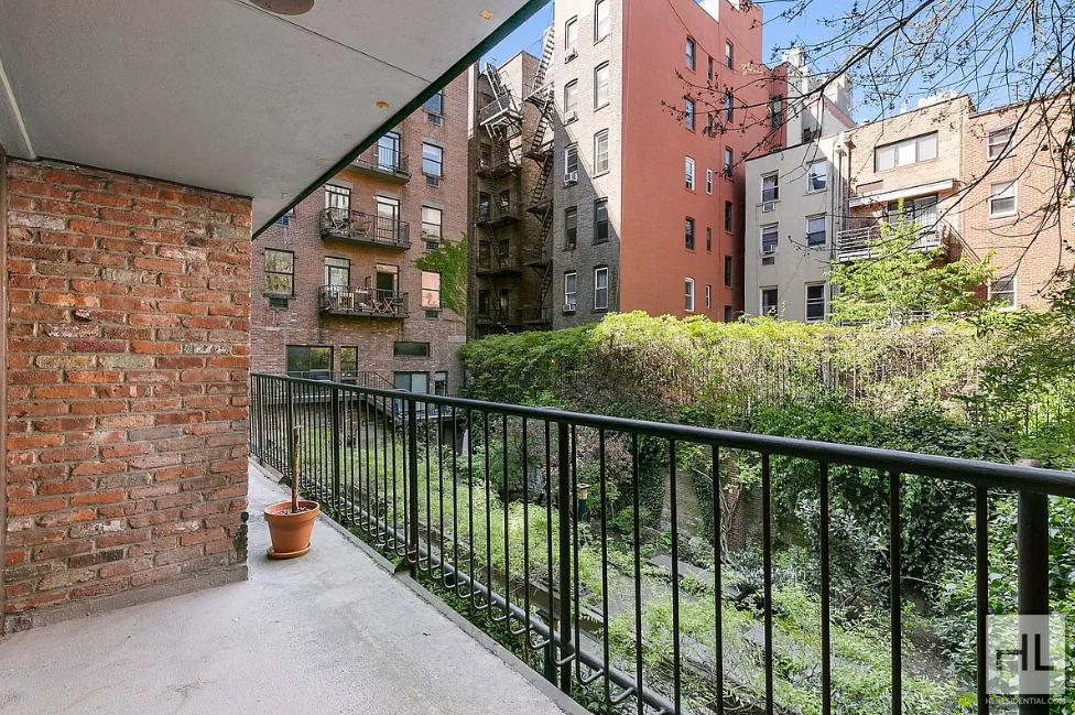 East 12th Street - Photo 2