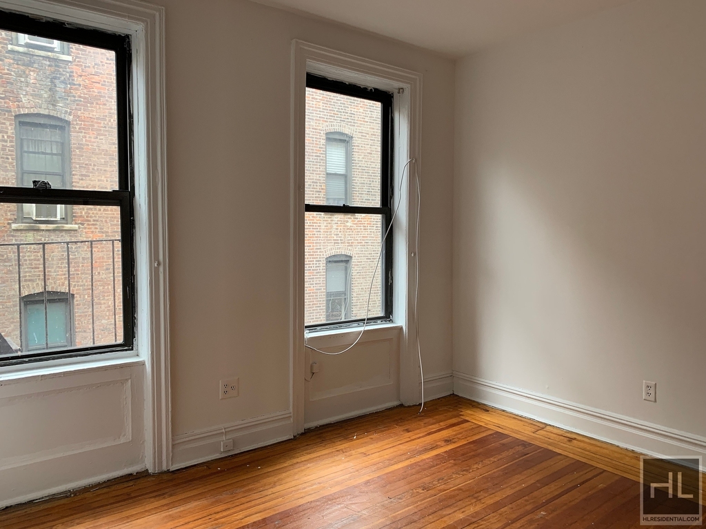 Claremont Avenue - Photo 2
