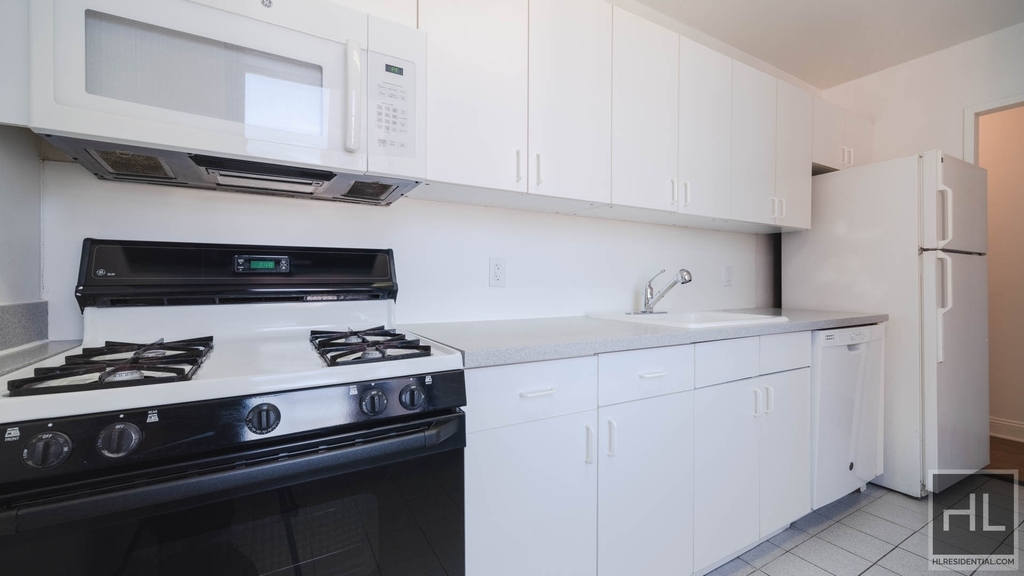 East 27th Street - Photo 9