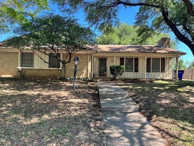 1413 Alford Drive - Photo 0