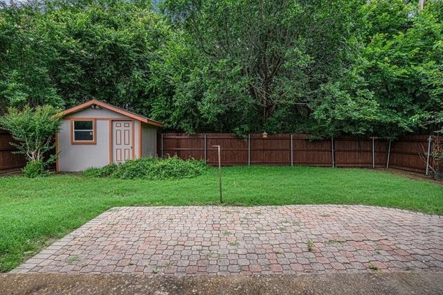 1307 Hyde Park Boulevard - Photo 22