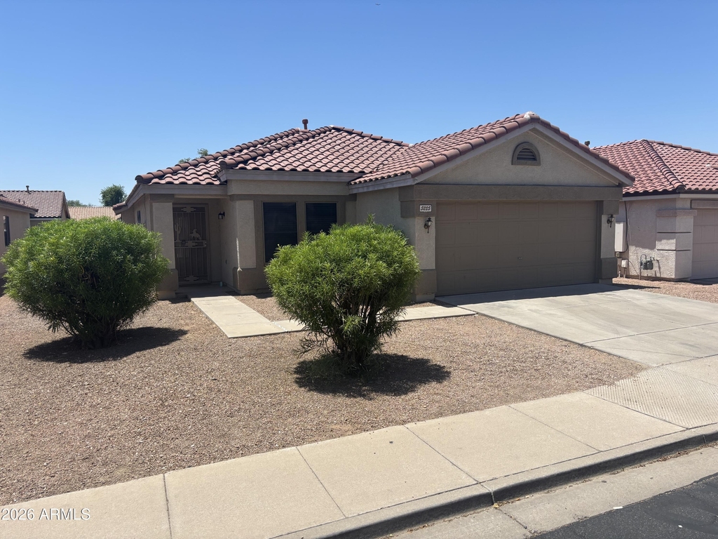 5225 E Florian Avenue - Photo 0