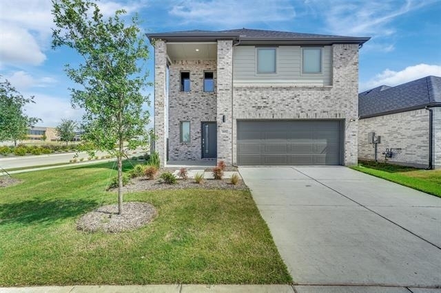 305 Millwood Road - Photo 0