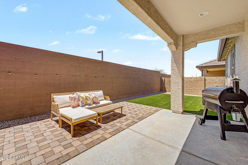 5816 N 90th Drive - Photo 4