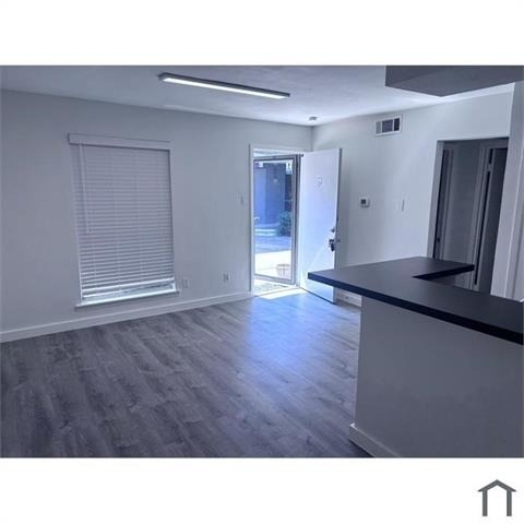 2707 Shelby Avenue - Photo 3