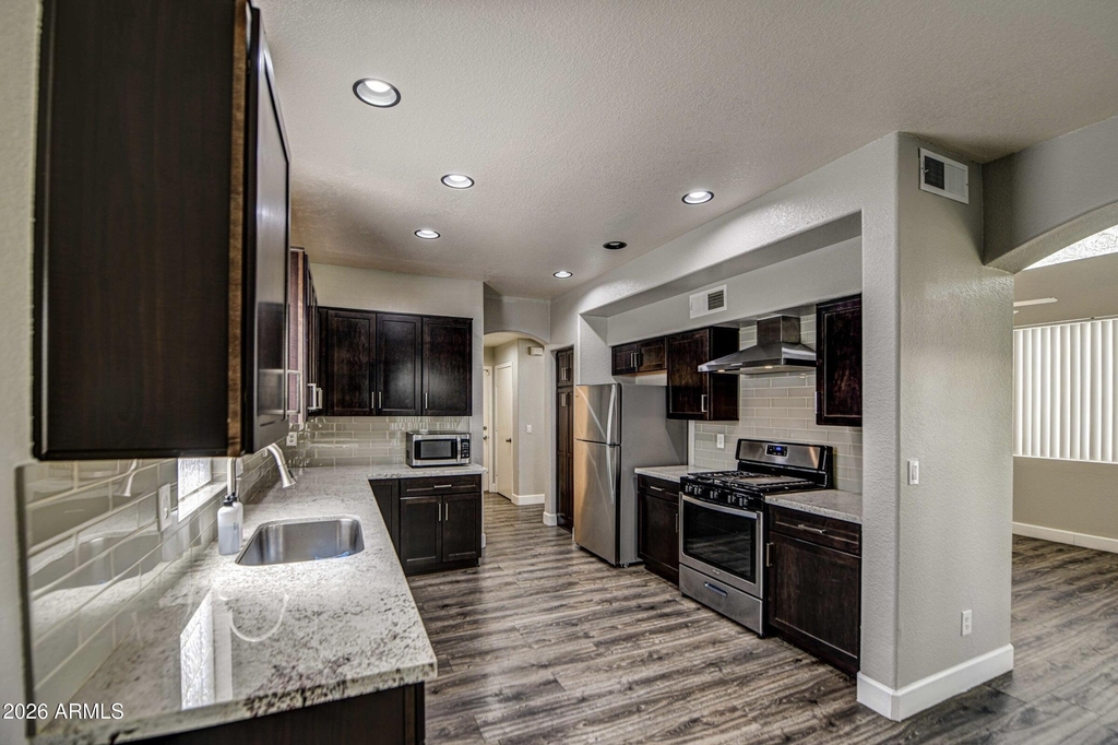 18613 N 35th Street - Photo 1