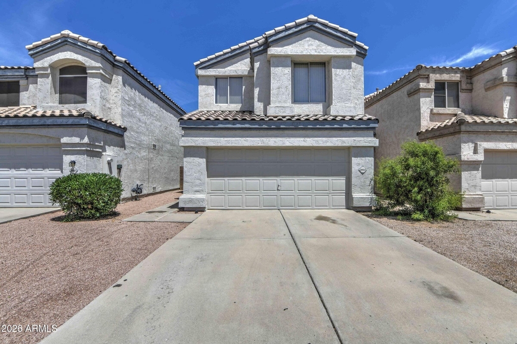18613 N 35th Street - Photo 0