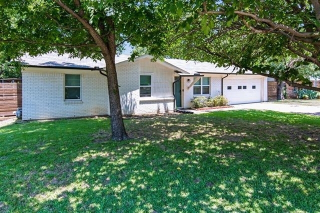8005 Lazy Lane Road - Photo 1