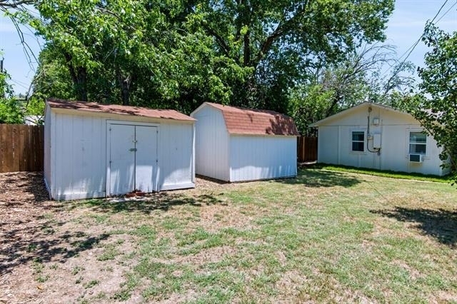 8005 Lazy Lane Road - Photo 29