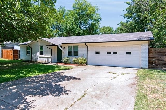 8005 Lazy Lane Road - Photo 2