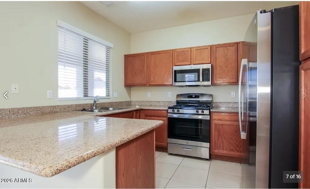 11179 W Berkeley Road - Photo 5