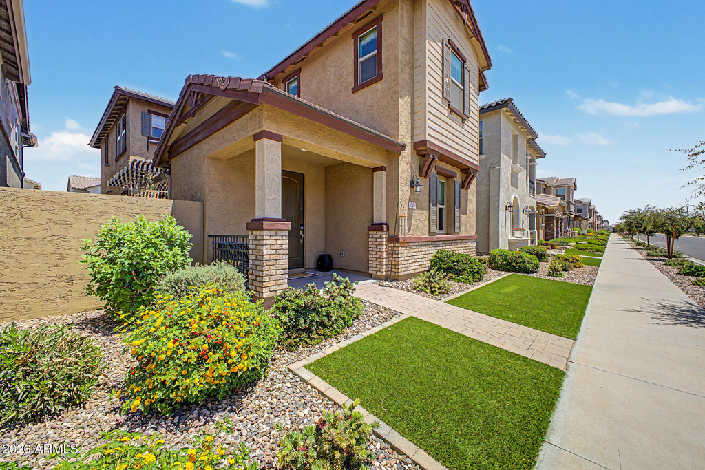 4260 E Jesse Street - Photo 1