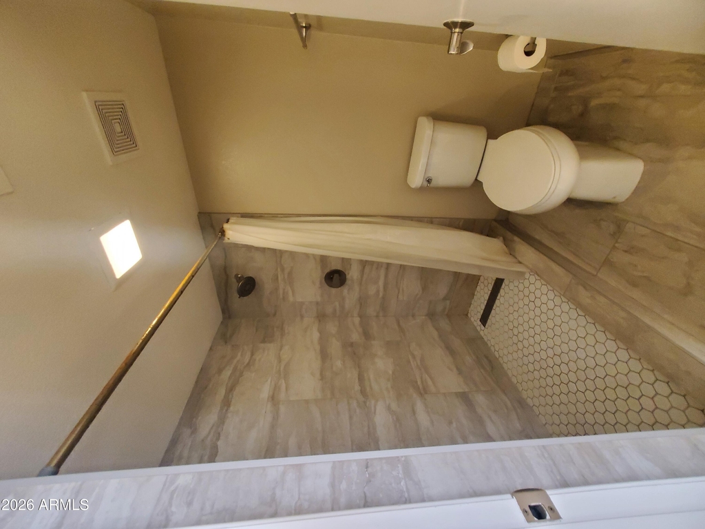 154 W 5th Street - Photo 4