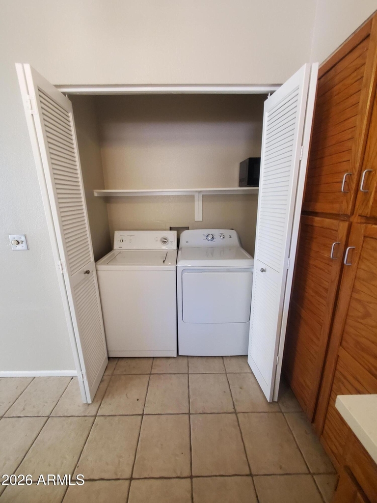 154 W 5th Street - Photo 8