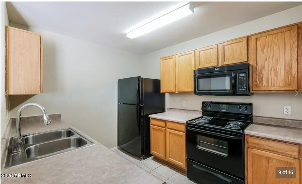 16085 W Adams Street - Photo 7