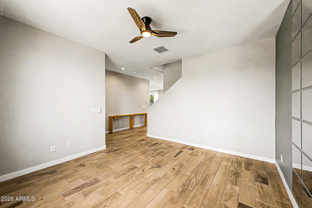 10950 W Beatrice Street - Photo 6