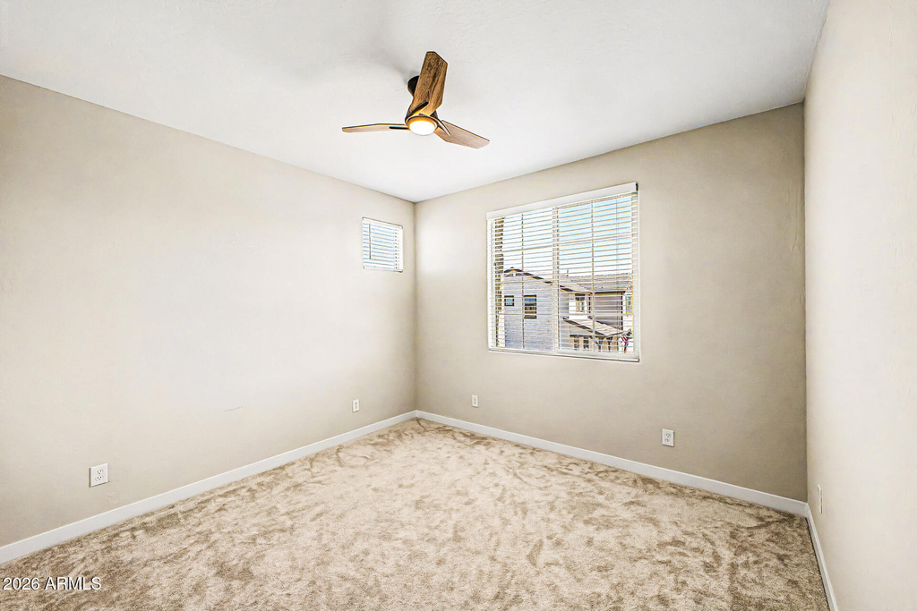 10950 W Beatrice Street - Photo 24