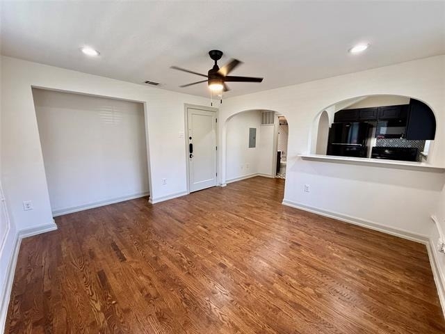 5506 Miller Avenue - Photo 0