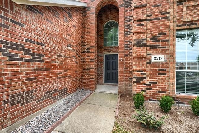 8217 Rayburn Lane - Photo 2