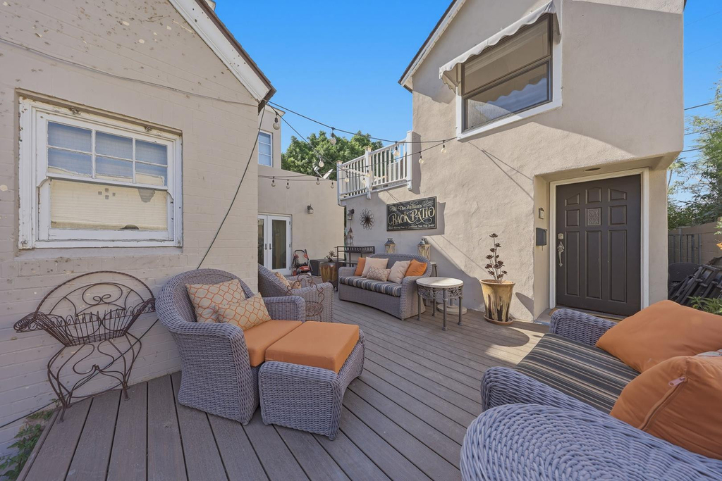 326 W Granada Road - Photo 1