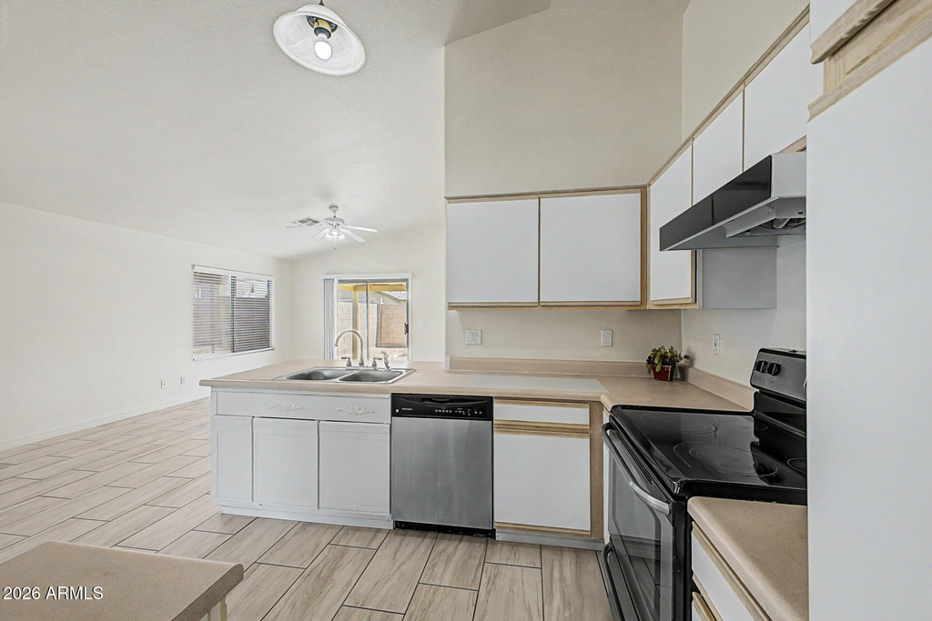 8563 W Mission Lane - Photo 13