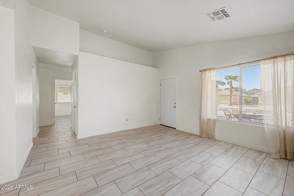 8563 W Mission Lane - Photo 5
