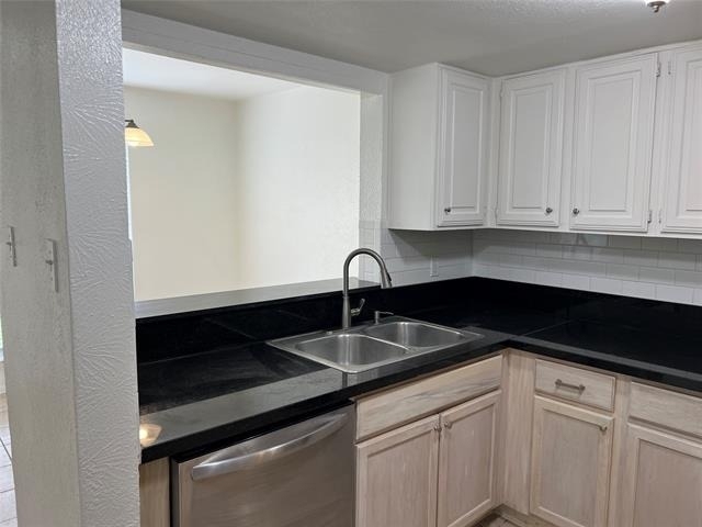 12828 Woodbend Court - Photo 11