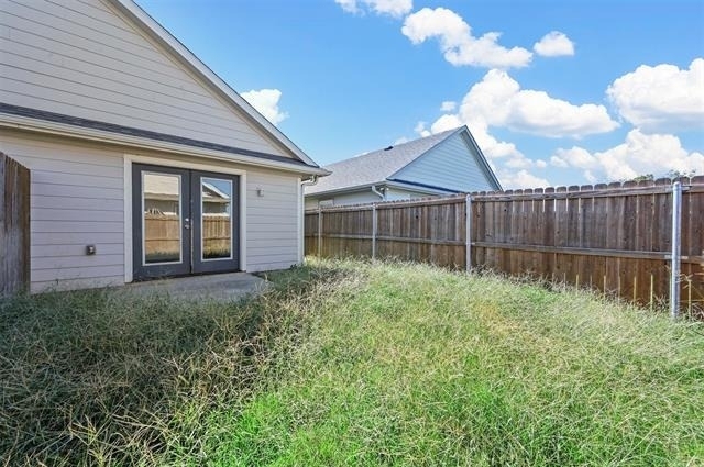 607 E Carter Street - Photo 18