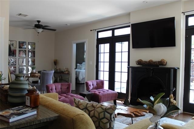 420 E Franklin Street - Photo 6