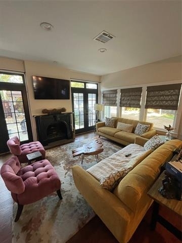 420 E Franklin Street - Photo 5