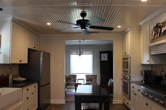 420 E Franklin Street - Photo 3