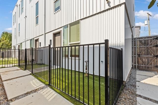 4210 Delano Place - Photo 2