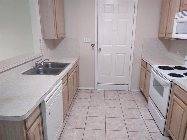 3101 Cape Cod Court - Photo 7