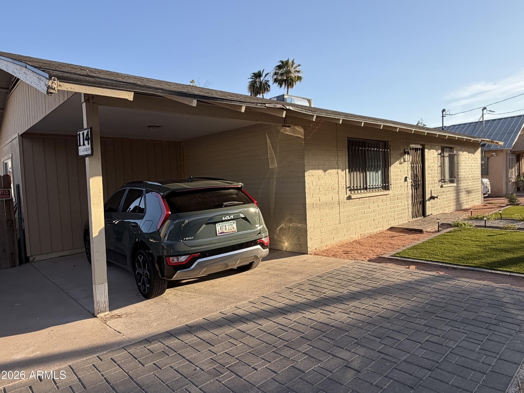 114 S Lesueur -- - Photo 1