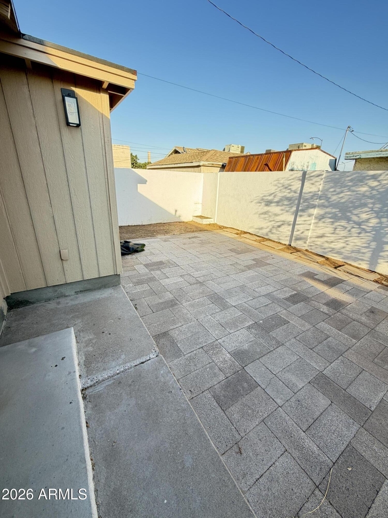 114 S Lesueur -- - Photo 6