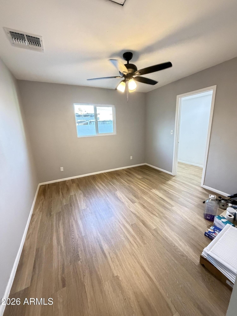 114 S Lesueur -- - Photo 8