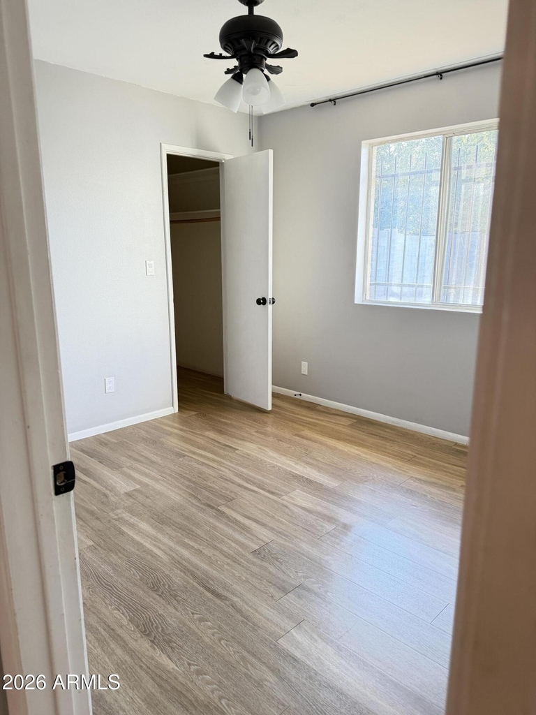 114 S Lesueur -- - Photo 15