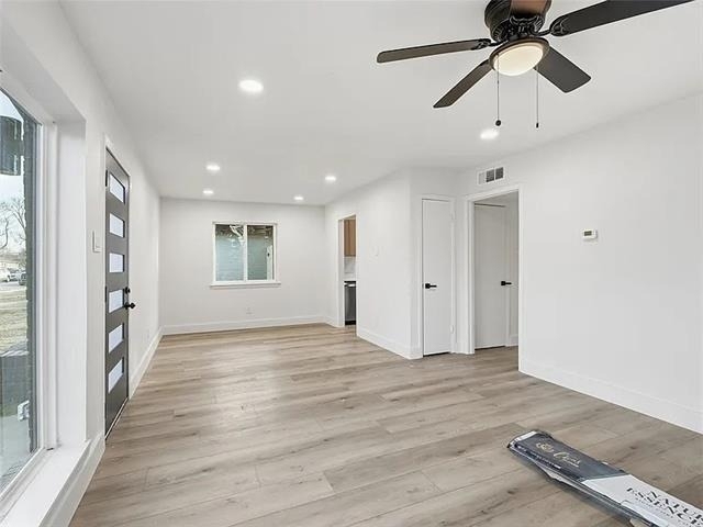 1729 R Avenue - Photo 3
