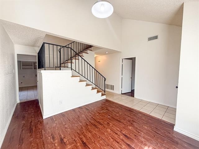 614 Towne House Lane - Photo 3